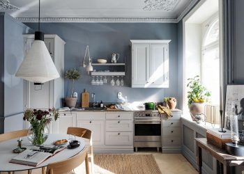 Egyedi, különleges karakter szép kék, természetes és világosszürke színekkel 34m2-en