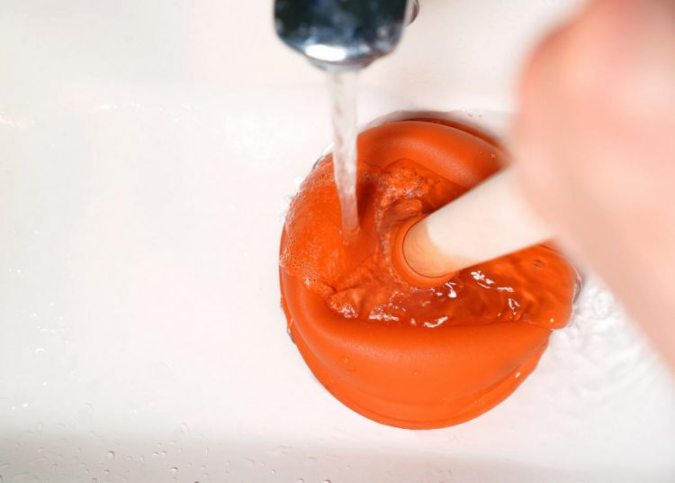 Mi van akkor, ha a dugulás úgy dönt, hogy éjjel köszön be?