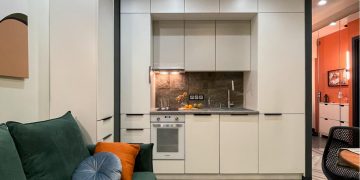 Tökéletes elosztás, stílusos és kényelmes berendezés egy mini lakásban - 25m2-es ingatlan jól átgondolt felújítása