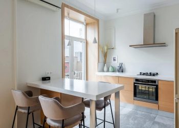 Könnyed, minimalista lakberendezés 54m2-en - fiatal férfi új otthona az alaprajz átalakításával