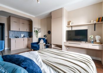 Tejeskávé és kék - elegáns kis stúdiólakás mindössze 25m2-es alapterülettel