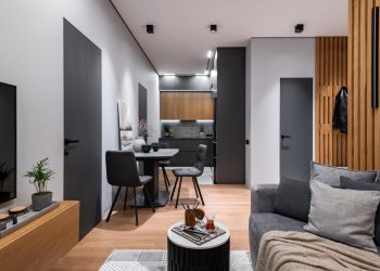 Hogyan változtattak az alaprajzon egy 58m2-es lakásban, hogy elférjen három szoba és egy gardrób