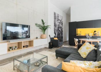 Különleges, 70m2-es lakás nagy belmagassággal, modern megoldásokkal Óbuda szívében