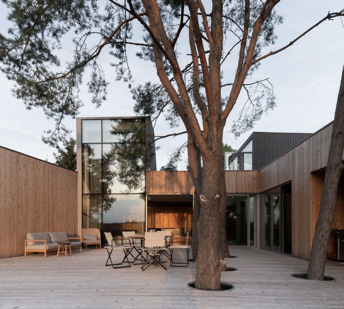 Tóparti terasz és ház, Konin, Lengyelország. Alkalmazott rendszerek: MB-86 ST, MB-SR50N