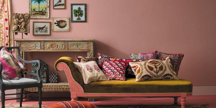 Eljött a bútorfestés aranykora? – A saját kézzel festett bútorok egyre nagyobb teret hódítanak az otthonainkban