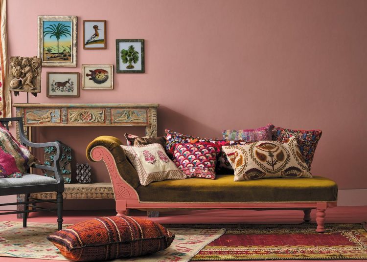 Eljött a bútorfestés aranykora? – A saját kézzel festett bútorok egyre nagyobb teret hódítanak az otthonainkban