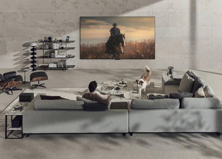 Már Magyarországon is kapható a világ első vezeték nélküli LG OLED tévéje