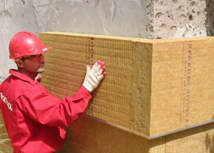 Hatékony homlokzati hőszigetelés: kőzetgyapot, mint az ideális szigetelőanyag