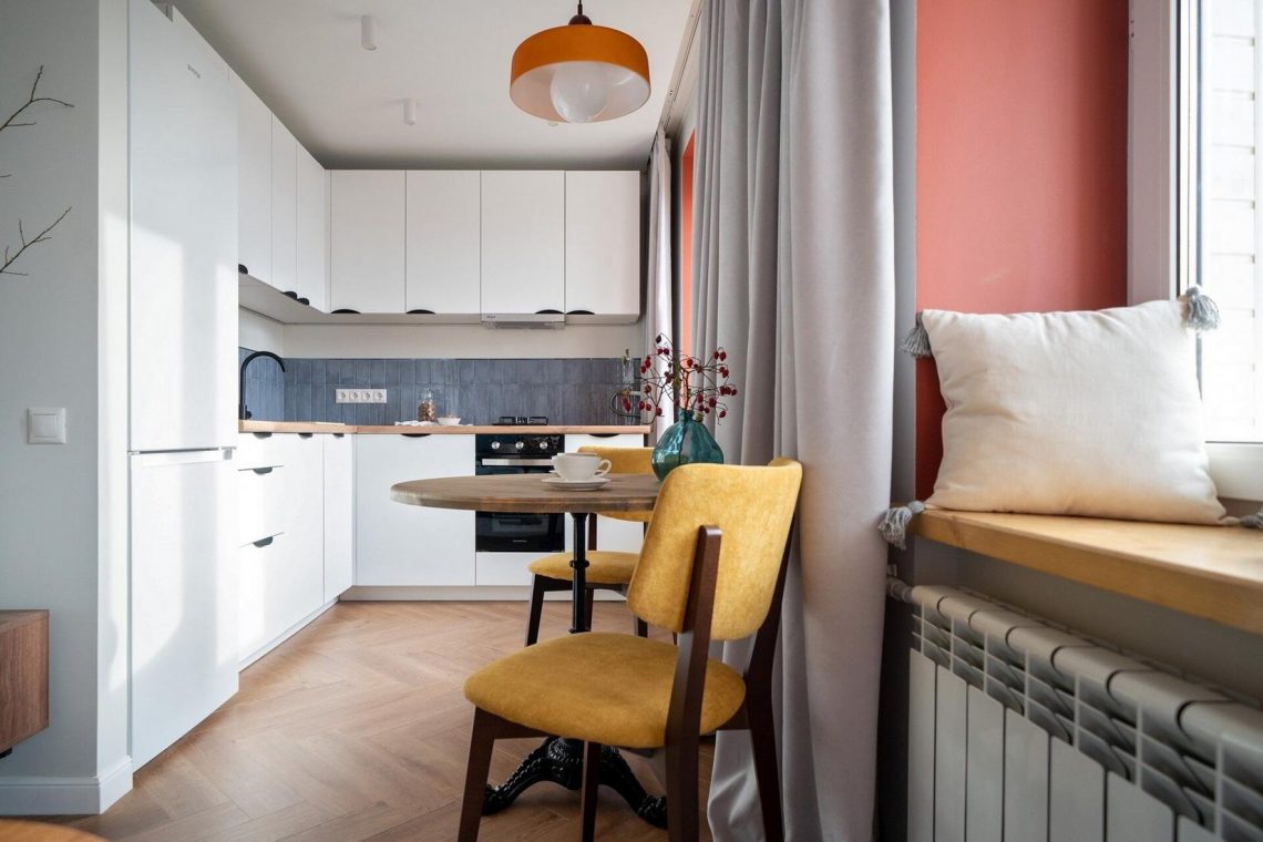 Látványos eredmény egyszerű felújítás után 43m2-es, kétszobás lakásban