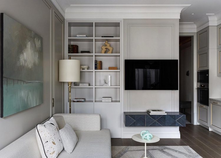 Semleges színvilág finom arany részletekkel és pasztell árnyalatokkal 54m2-en