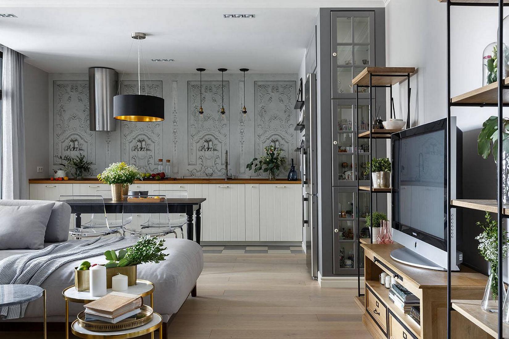 Egyedül élő nő kényelmesre hangolt otthona tágas konyha-nappalival, semleges színpalettával