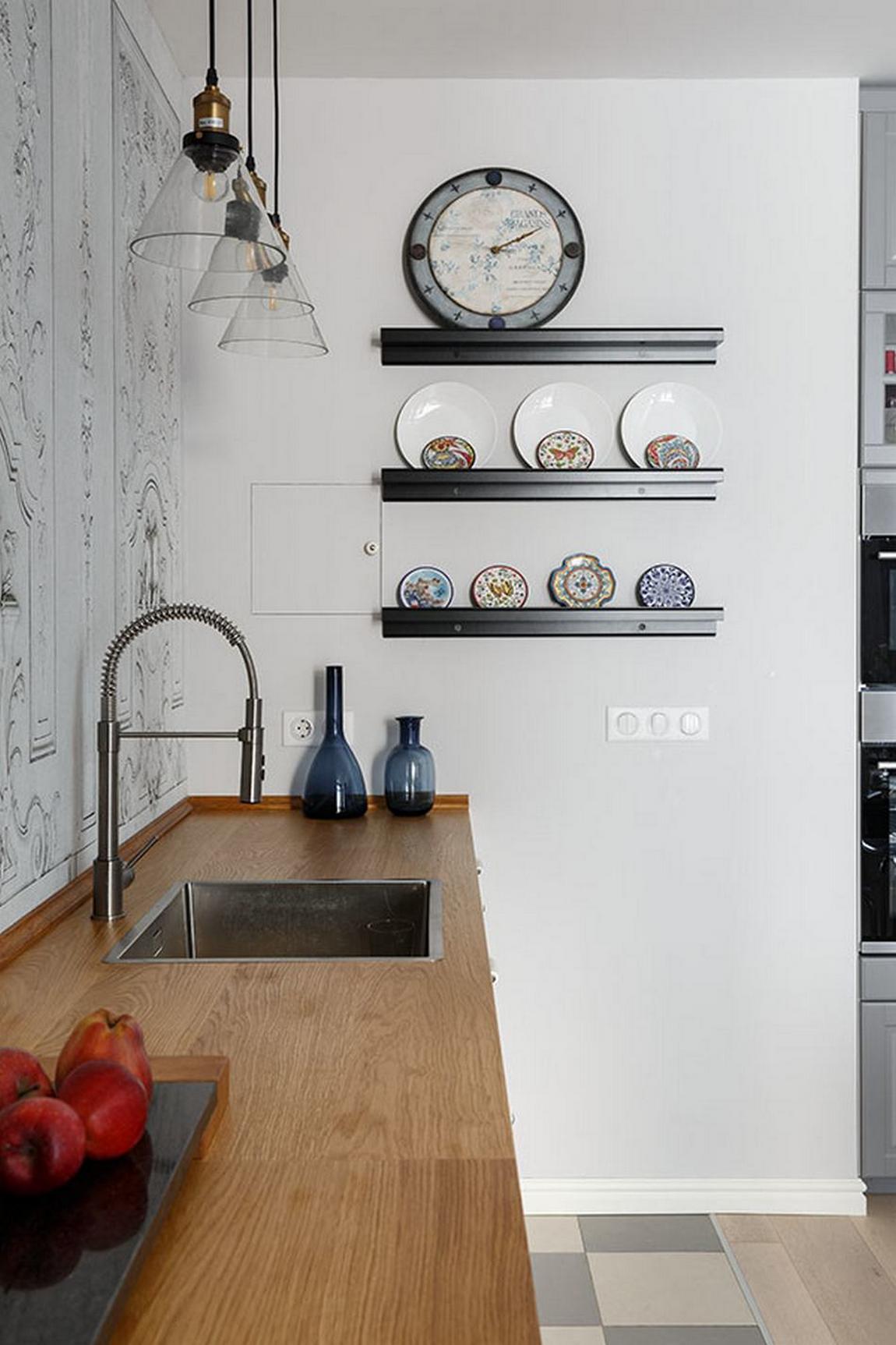 Egyedül élő nő kényelmesre hangolt otthona tágas konyha-nappalival, semleges színpalettával