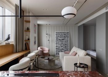 Egységes, nyitott tér design bútorokkal és kiegészítőkkel