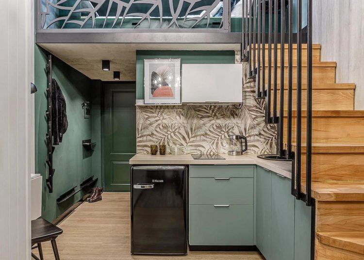 Szuper hangulatos és ötletes kislakás a nagy belmagasságot galériával kihasználva