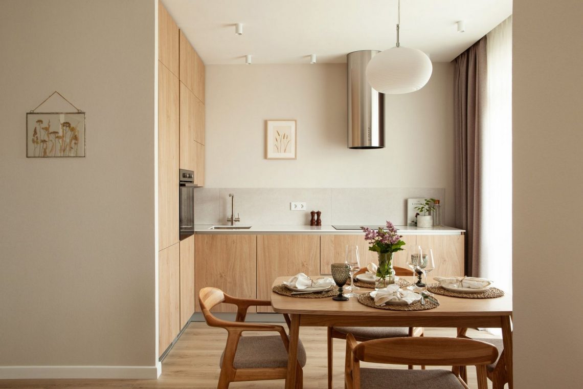 Gyerekszoba is kellett a kétszobás lakásban, teljesen átalakították az elosztást 64m2-en