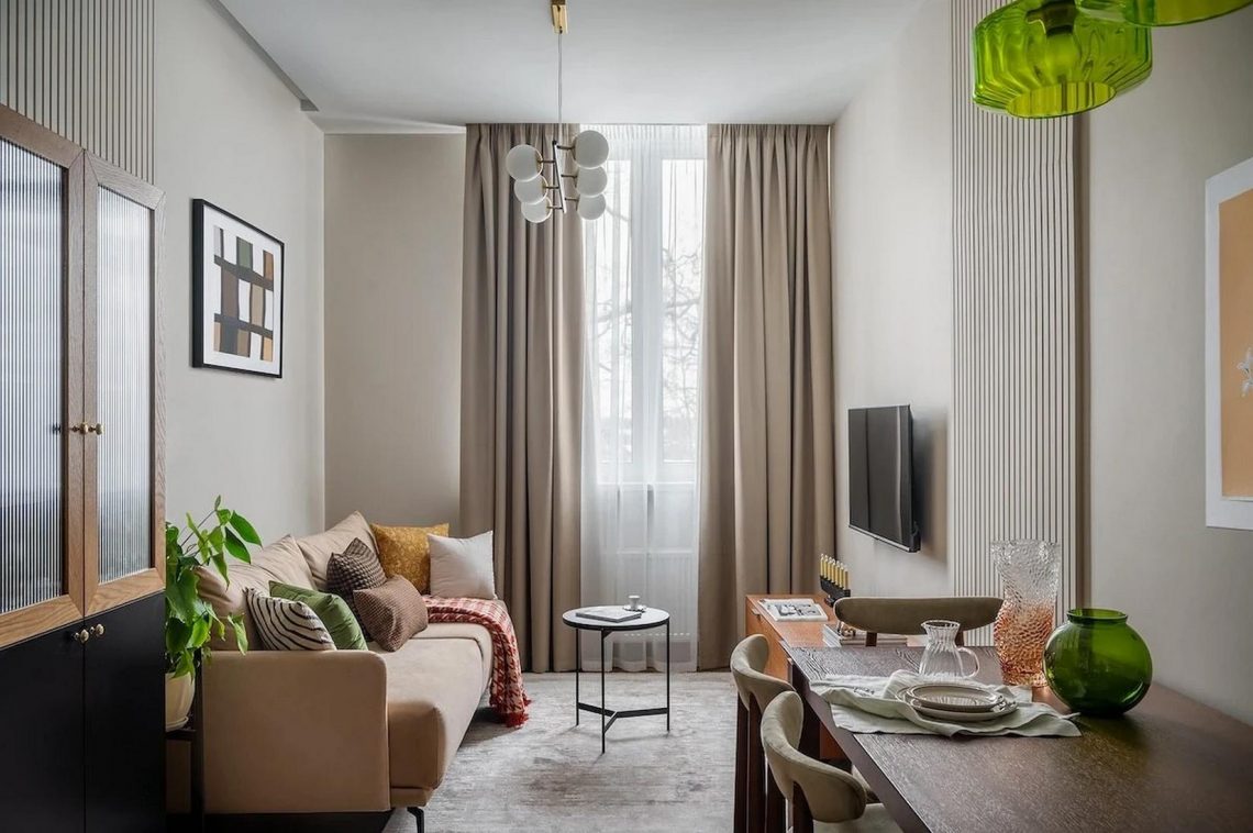 Idős nő lakása modern lakóparkban, természetközeli helyen, 40m2