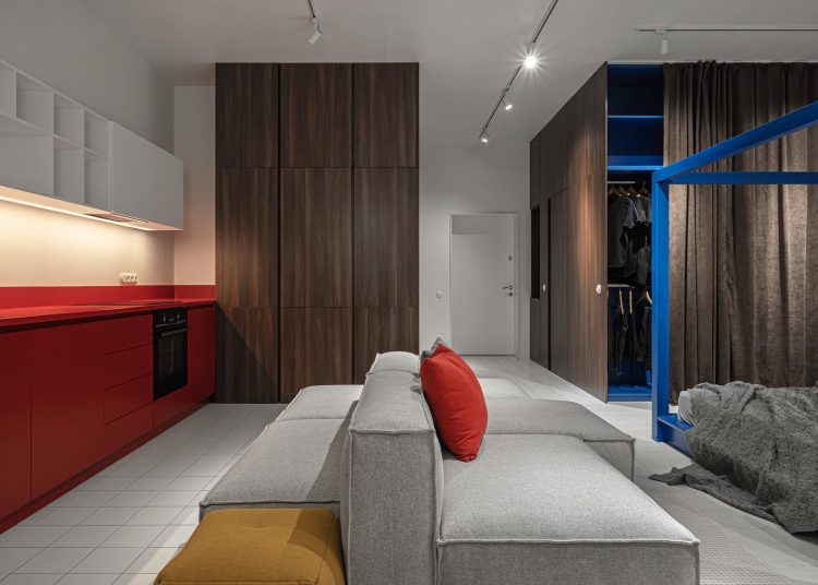 Legénylakás másképp - szokatlan berendezés, melyet a szuprematizmus ihletett, 52m2