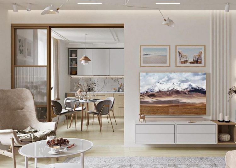 A méz meleg, természetes színárnyalatai fiatal pár 88m2-es otthonában