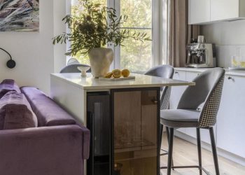 42 m2 egy fiatal sportolónőnek: praktikum, kényelem és nőiesség kombinációja