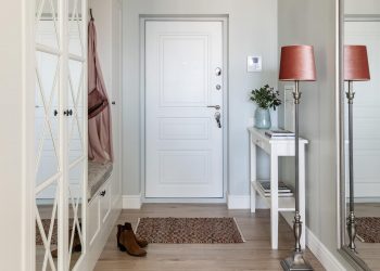 8 praktikus előszoba ötlet lakberendezők projektjeiből