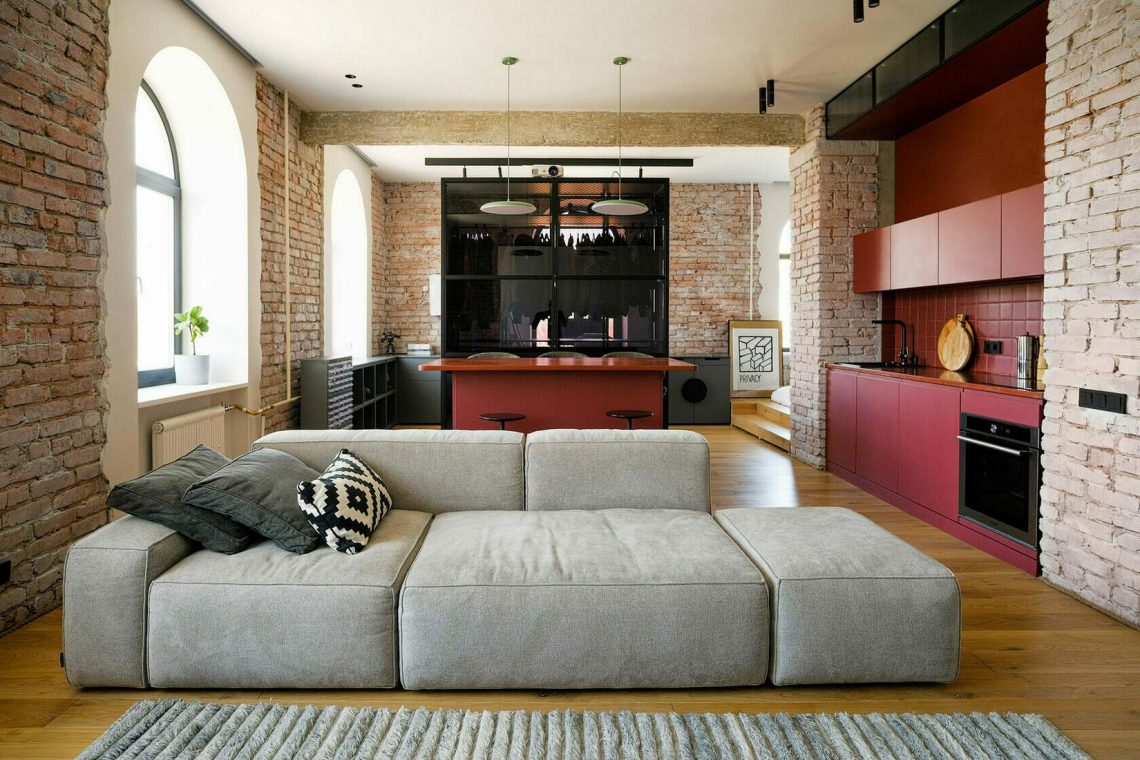 Legénylakás loft stílusban 68m2-en, régi téglaépületben - nyitott körkörös elrendezés