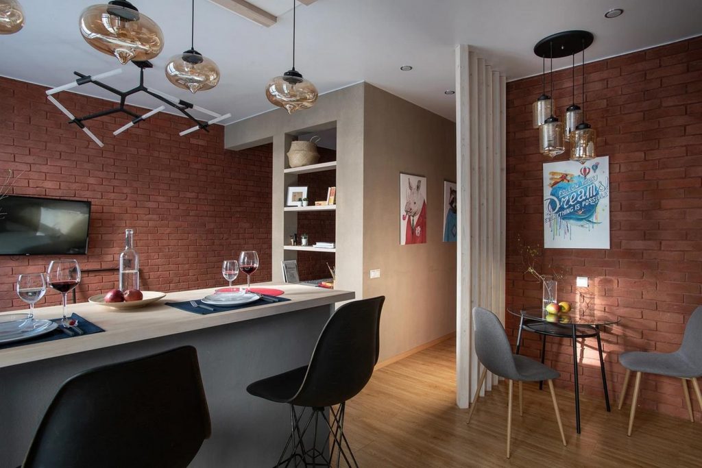 Érdemes-e a loft stílust választani egy kis lakásban? Példa 38m2-en
