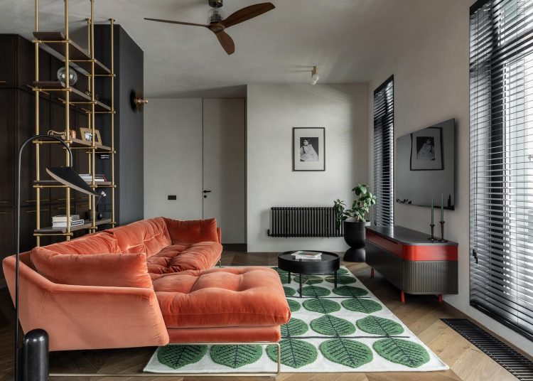 Hogyan lehet egy letisztult, stílusos lakásbelsőt otthonossá tenni? Kétszintes városi lakás