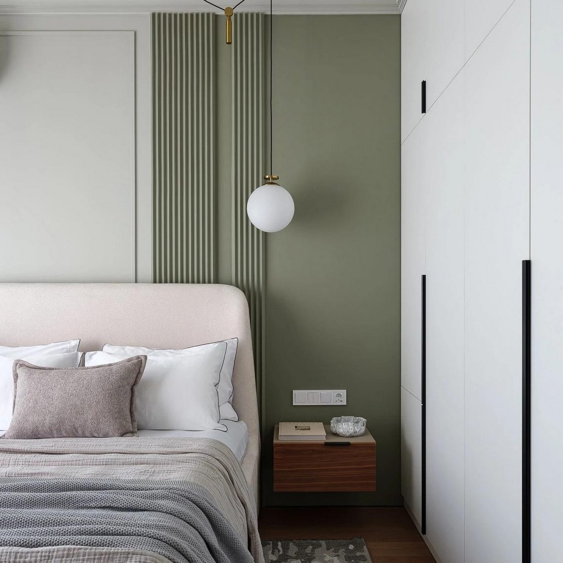 Nyugodt, stílusos, időtálló berendezés eladásra felújított 45m2-es lakásban