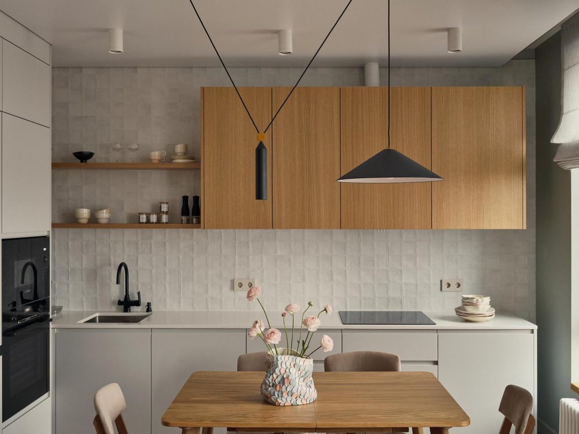 Megvalósult álom: harmonikus, nyugodt berendezés fiatal nő 69m2-es otthonában