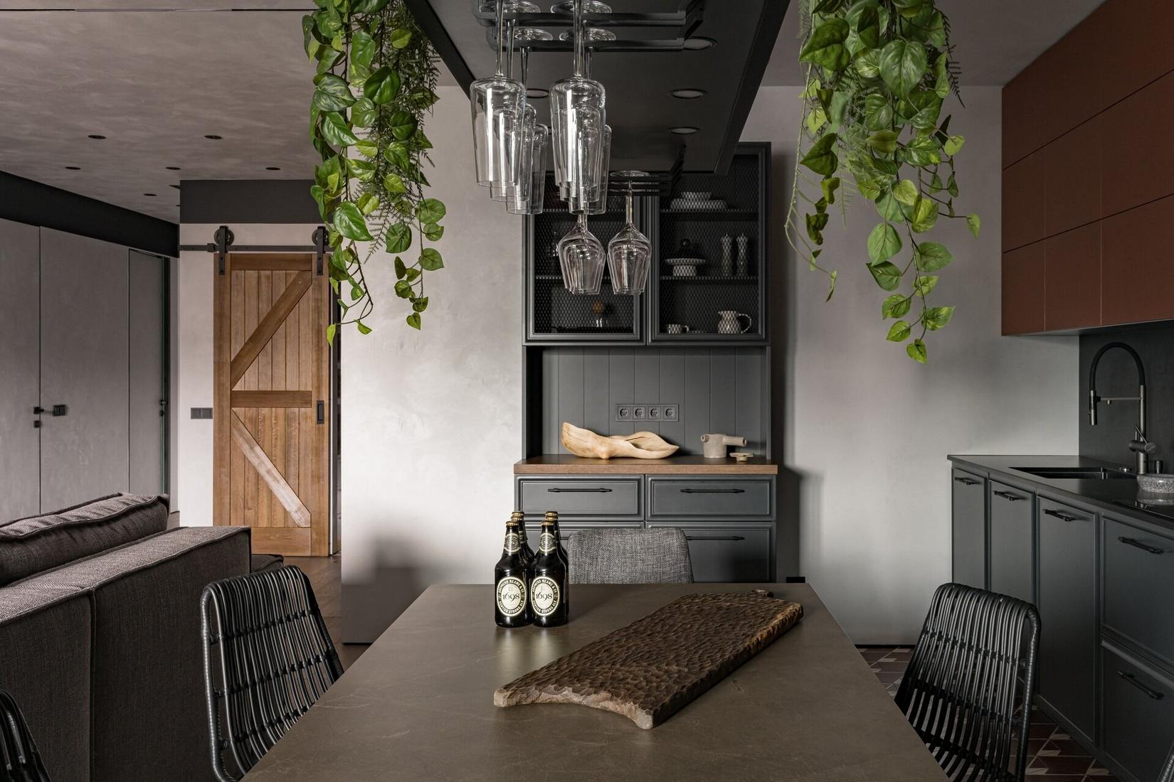 Családi otthon loft, modern és színes elemekkel berendezve, két gyerekszobával Családi otthon loft, modern és színes elemekkel berendezve, két gyerekszobával