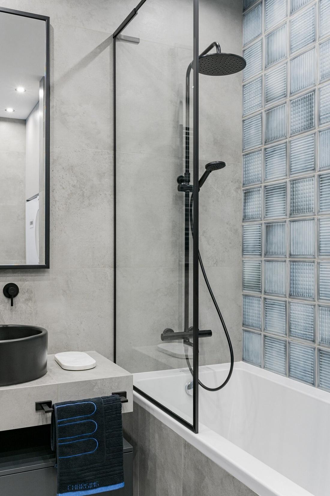 Családi otthon loft, modern és színes elemekkel berendezve, két gyerekszobával Családi otthon loft, modern és színes elemekkel berendezve, két gyerekszobával