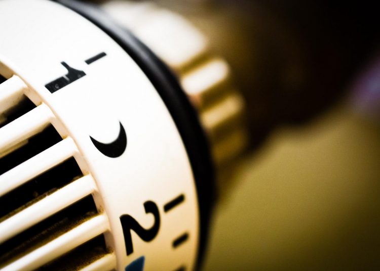 Pénztárcabarát megoldások télen: így fűtsünk és világítsunk okosan