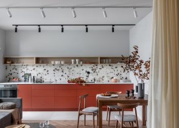 Könnyed, légies és rugalmas tér fiatal, aktív nő 48m2-es lakásában