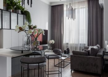 Monokróm elegancia 47m2-en, kis lakás időtálló modern klasszikus berendezéssel