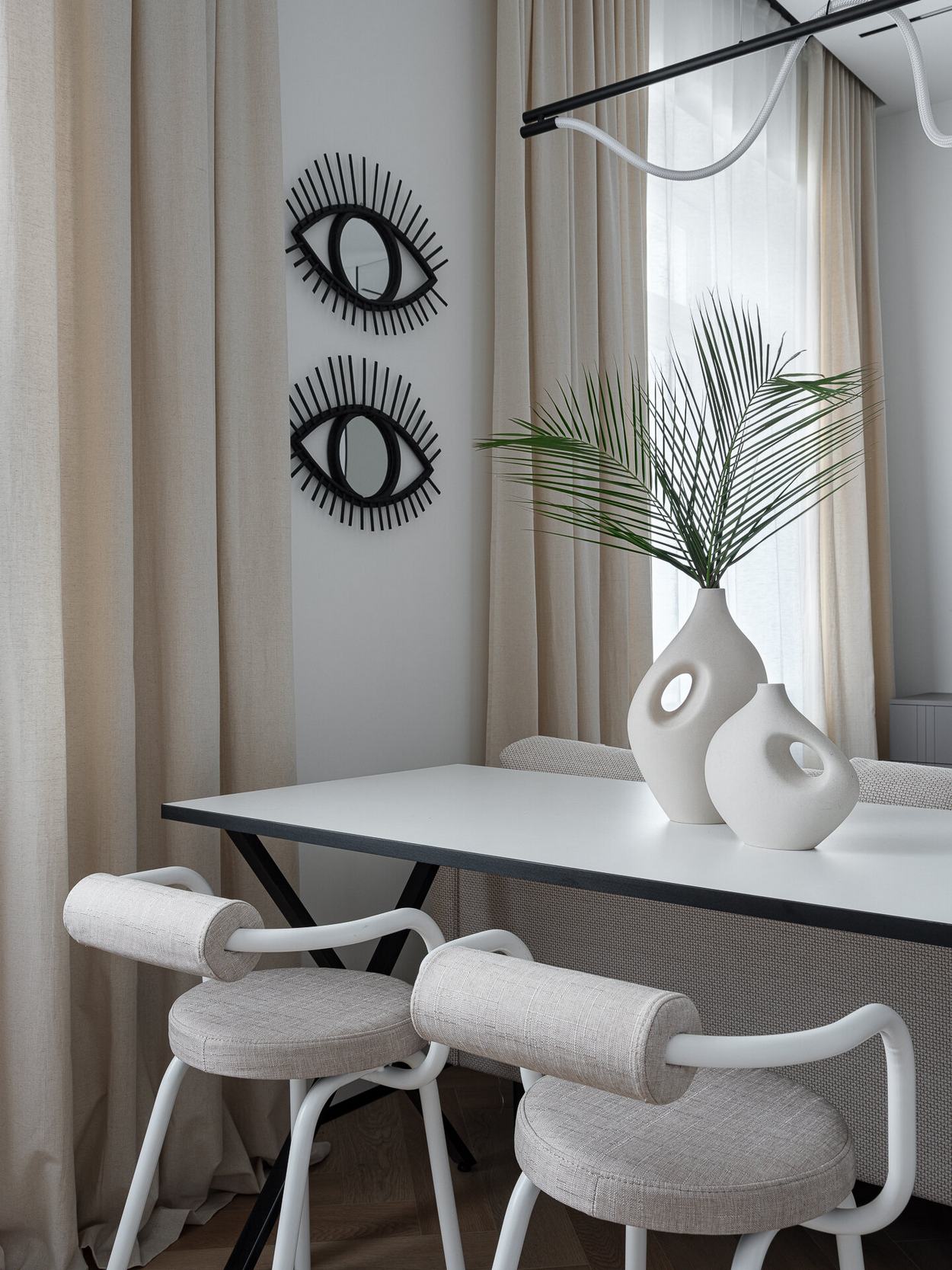 A modern minimalista stílus kis lakásban is jól mutat A modern minimalista stílus kis lakásban is jól mutat