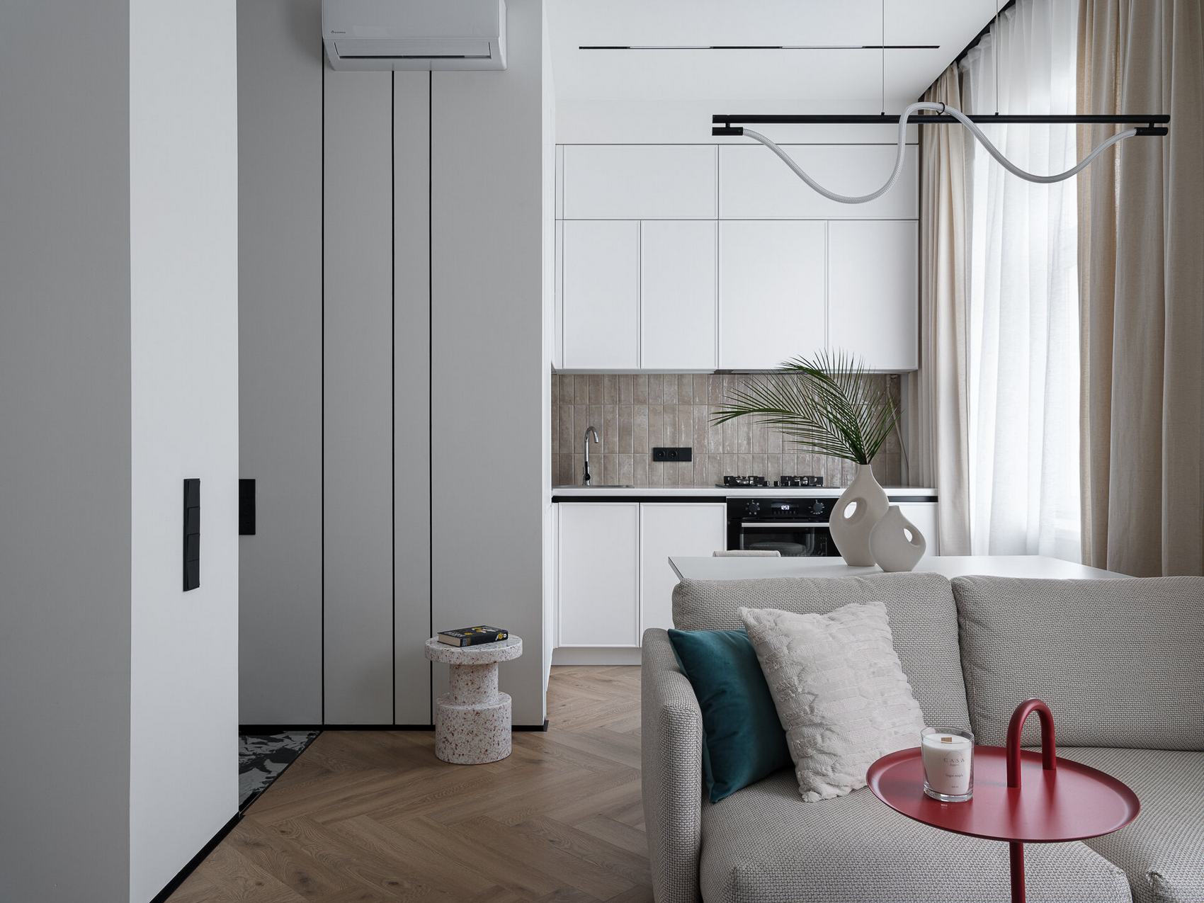 A modern minimalista stílus kis lakásban is jól mutat A modern minimalista stílus kis lakásban is jól mutat