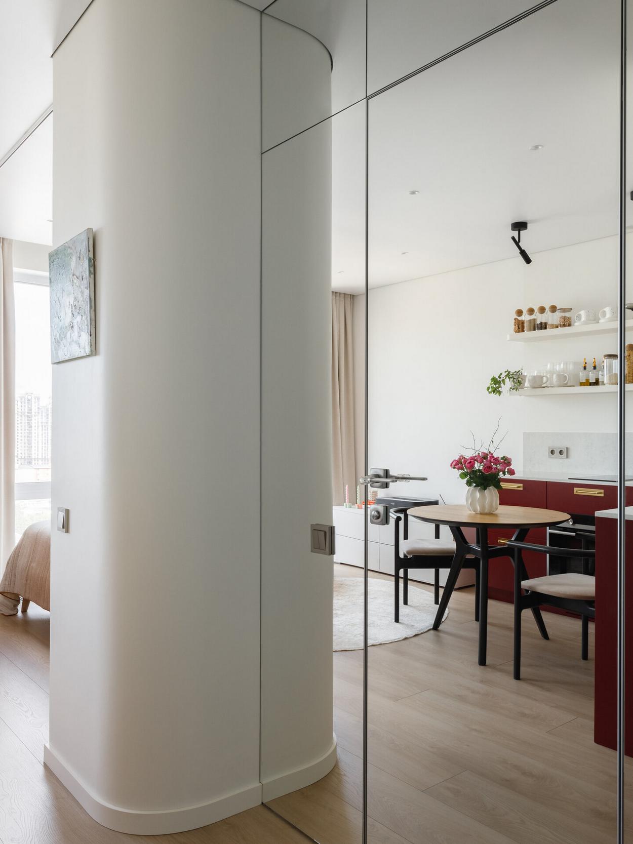 Egy kényelmes otthon minden elemét összehozta a fiatal nő 33m2-en Egy kényelmes otthon minden elemét összehozta a fiatal nő 33m2-en