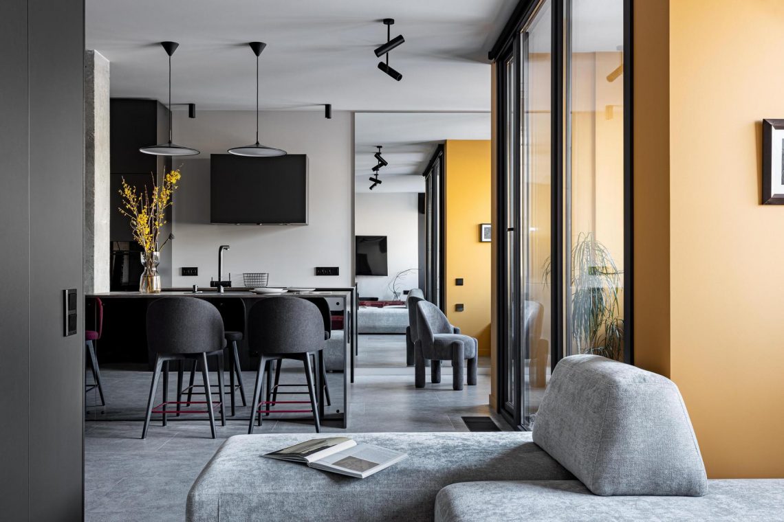 Homoktövis és cseresznye színek, modern stílus 67m2-es lakásban