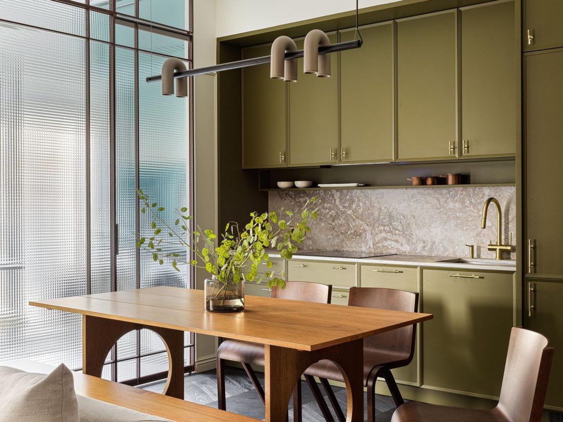 Hogyan lett kis térből kényelmes, esztétikus és funkcionális otthon okos tervezési ötletekkel