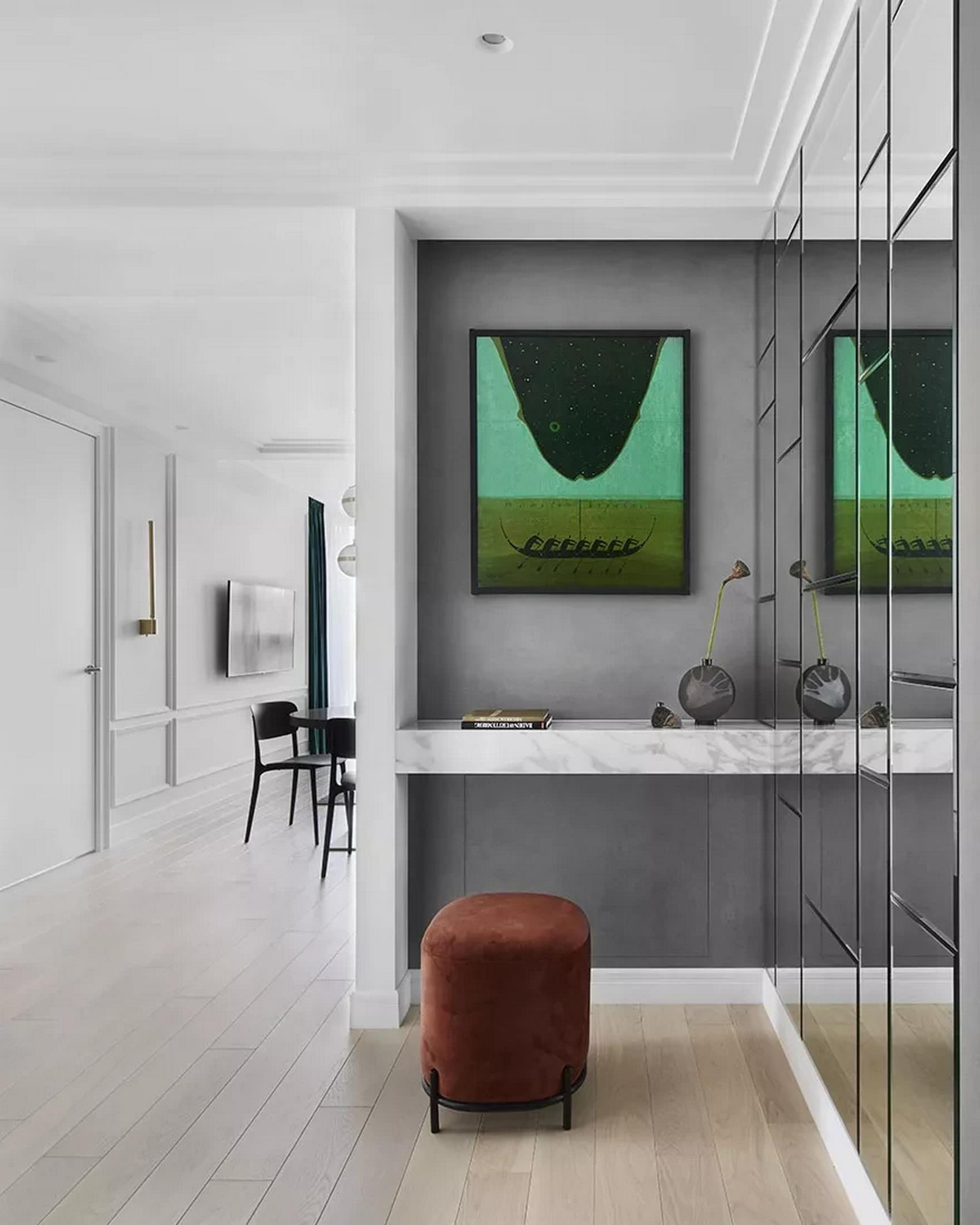 Lakásdekoráció sok fehérrel, modern stílus és klasszikus elemek 52m2-en