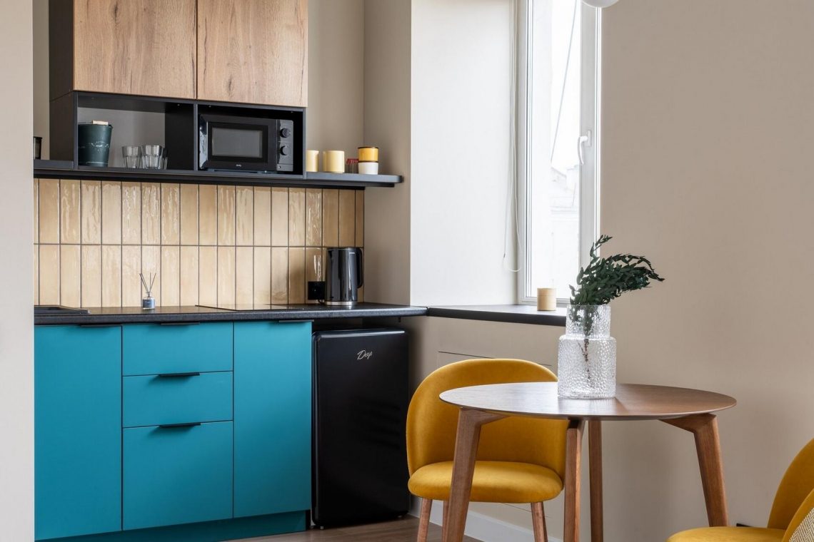 Lakásfelújítás olcsón, egyszerű megoldásokkal, élénk színeket is használva