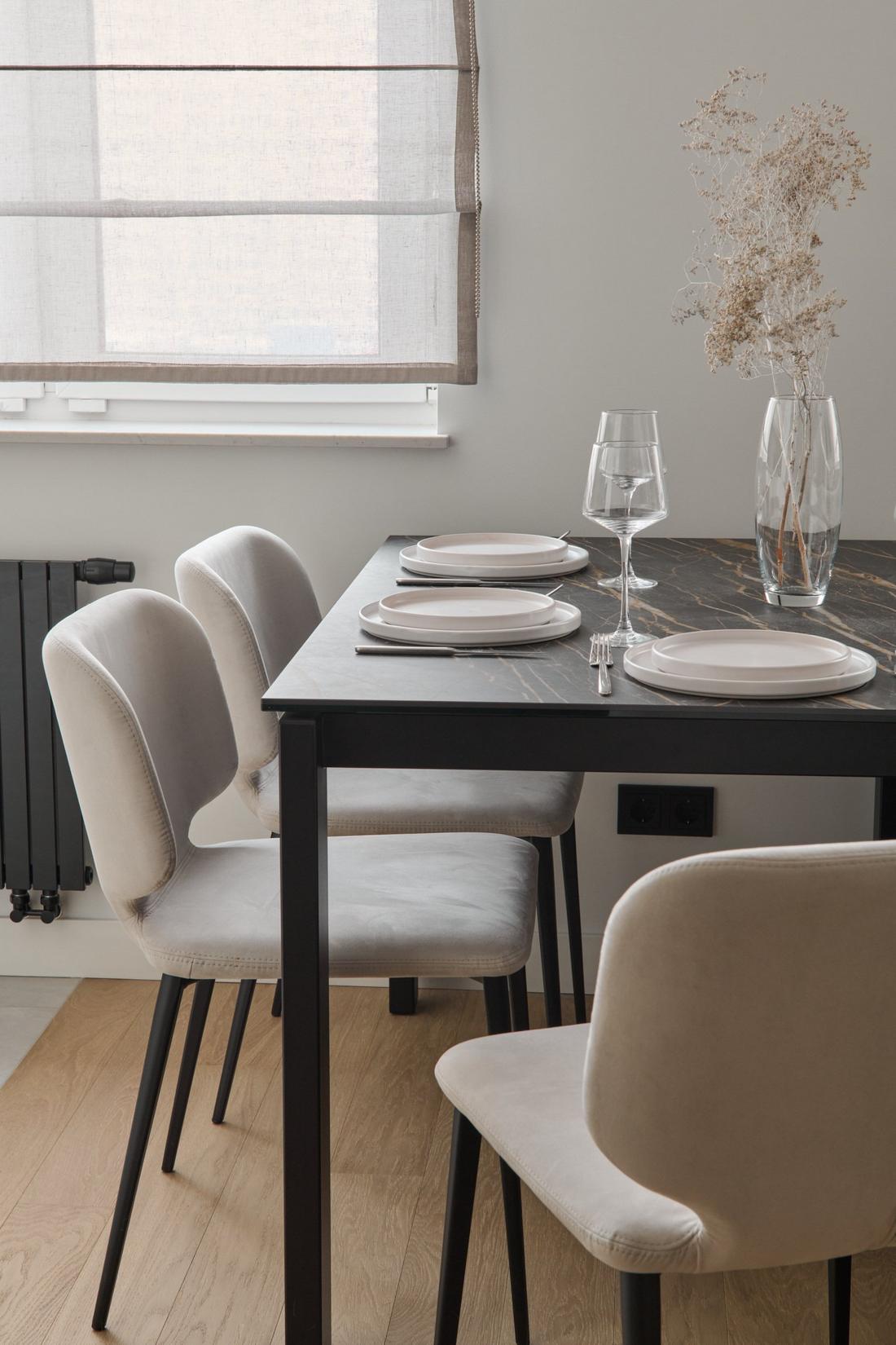 Új építésű lakás berendezése könnyed minimalista stílusban Új építésű lakás berendezése könnyed minimalista stílusban