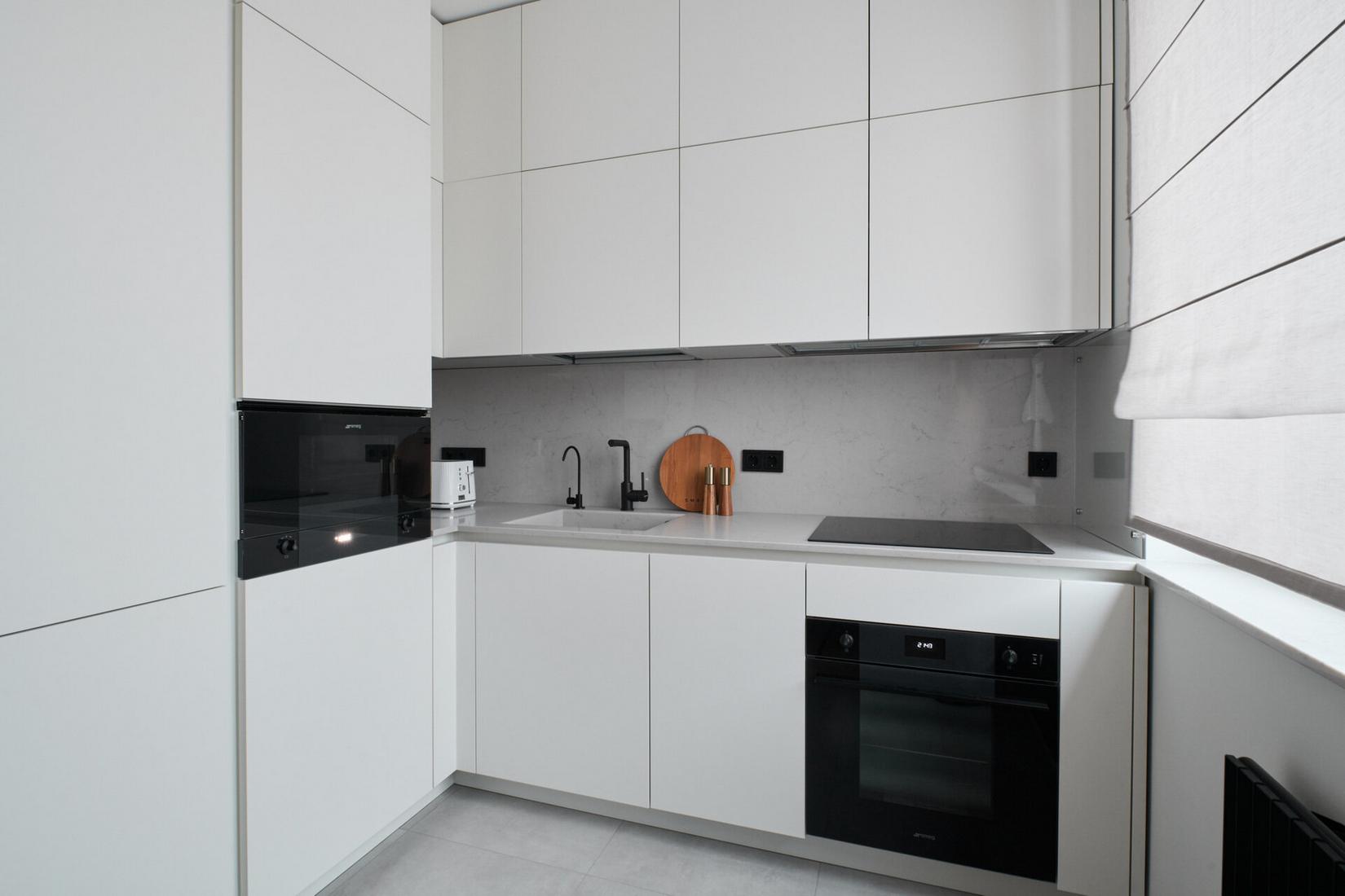 Új építésű lakás berendezése könnyed minimalista stílusban Új építésű lakás berendezése könnyed minimalista stílusban