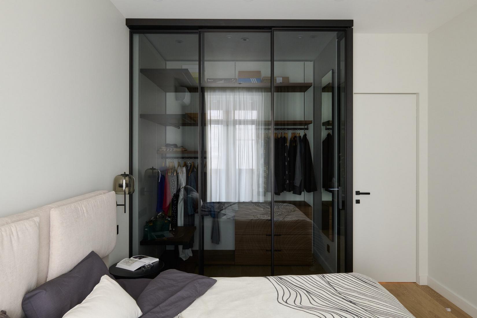 Új építésű lakás berendezése könnyed minimalista stílusban Új építésű lakás berendezése könnyed minimalista stílusban