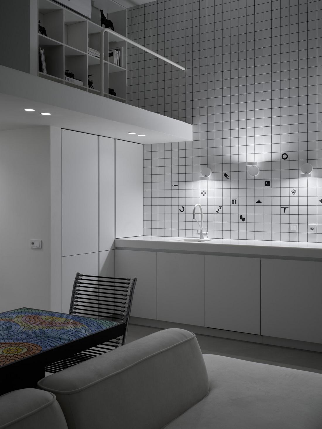 Funkcionalizmus újragondolva: fiatal építész házaspár kísérletező és minimalista otthona Funkcionalizmus újragondolva: fiatal építész házaspár kísérletező és minimalista otthona