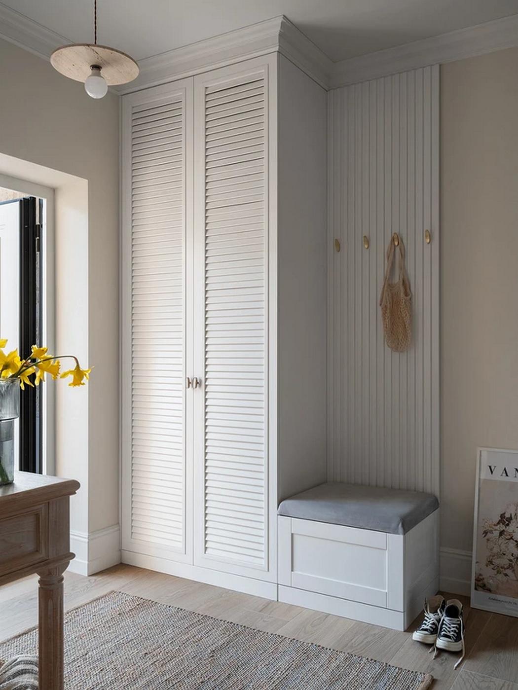 Háromszintes sorház berendezés Mallorca hangulatával, otthonos dekorációval