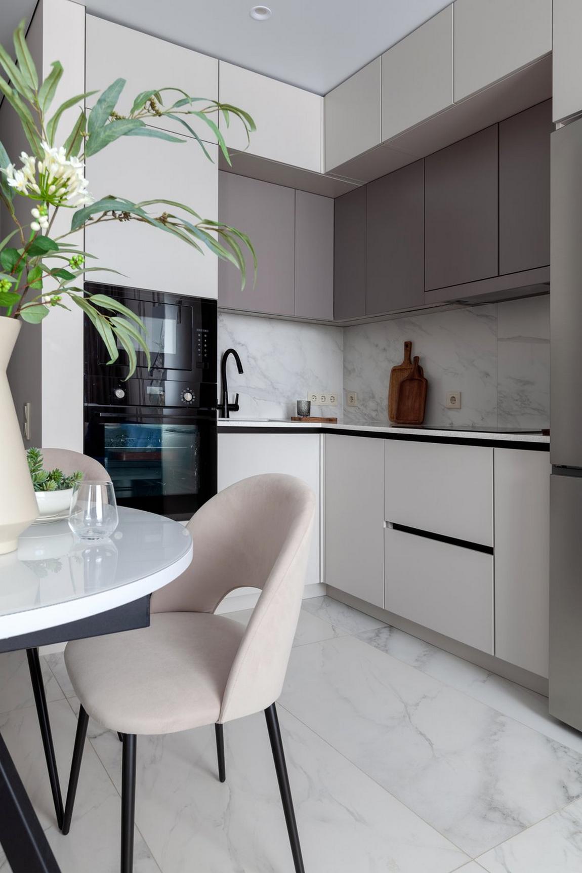 Hogyan keltett életre néhány szín egy alapvetően semleges, klasszikus enteriőrt