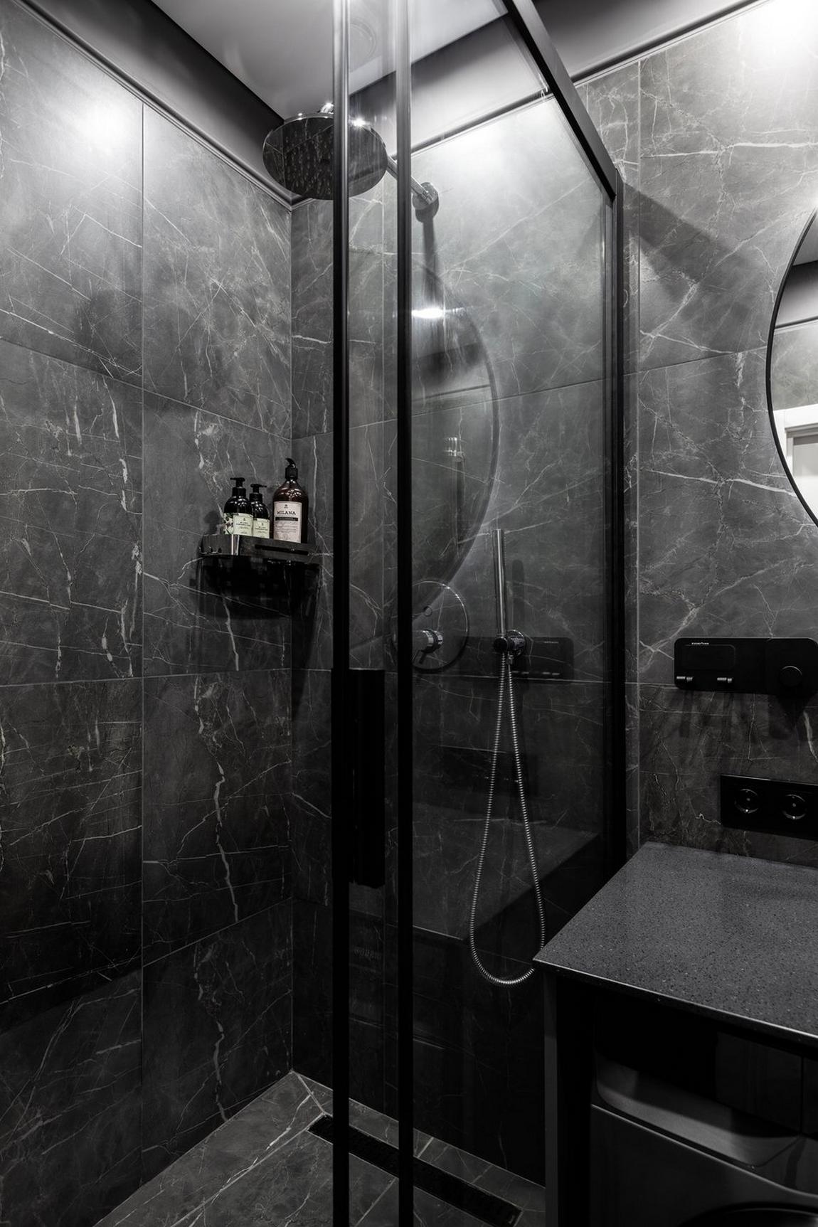 Hogyan keltett életre néhány szín egy alapvetően semleges, klasszikus enteriőrt