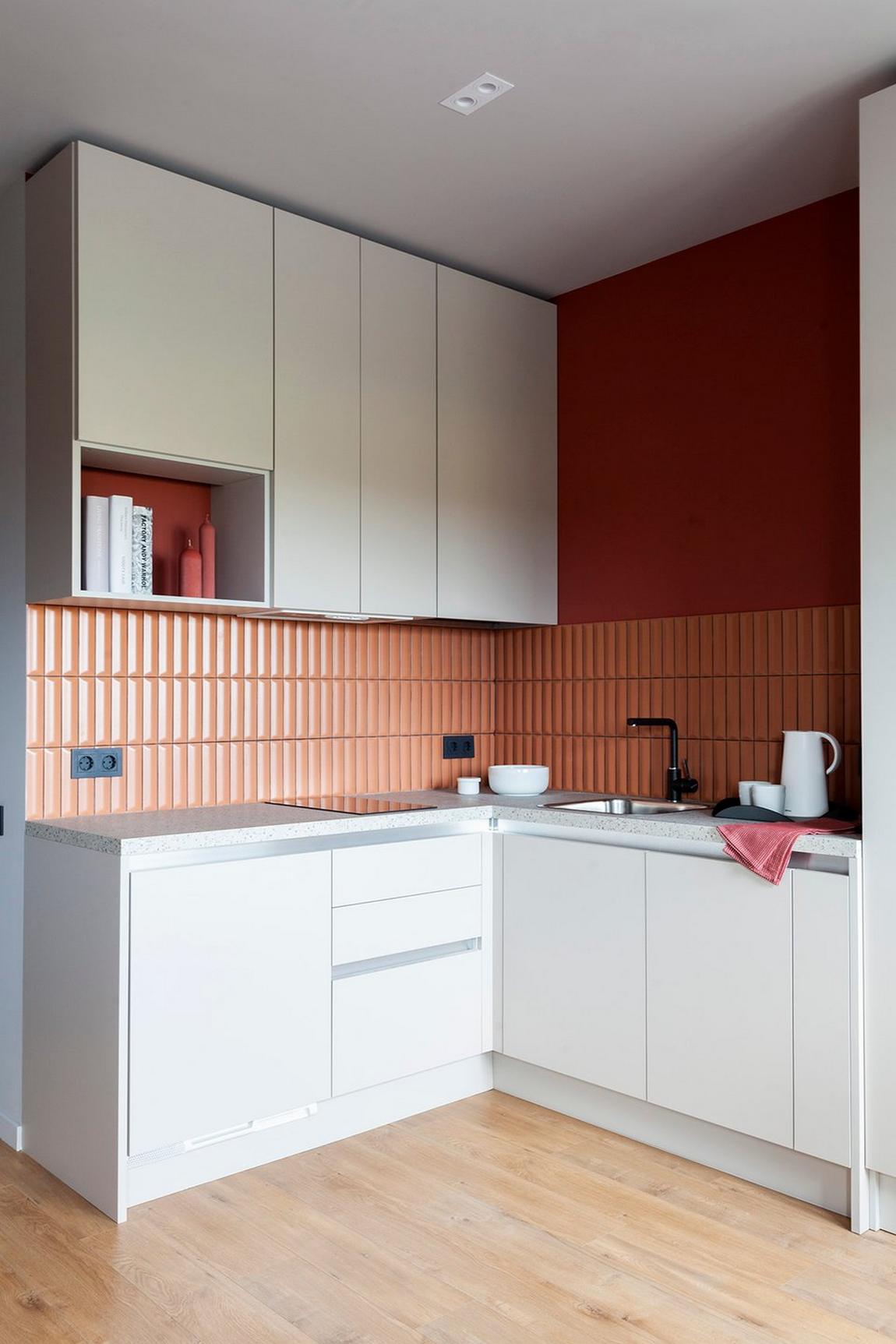 Hogyan ellensúlyozhatod a pici teret élénk, meleg színekkel kis garzonlakásban