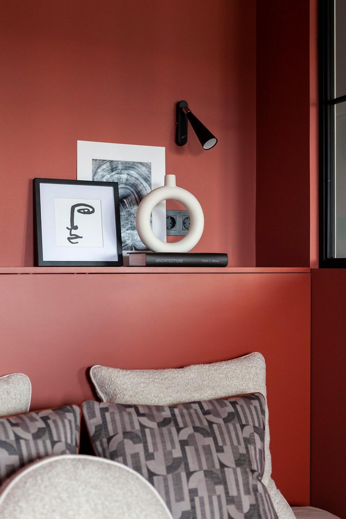 Hogyan ellensúlyozhatod a pici teret élénk, meleg színekkel kis garzonlakásban